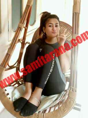 Riya Malad Escorts